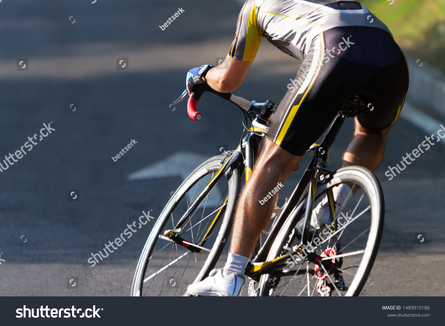 professional cyclist speed