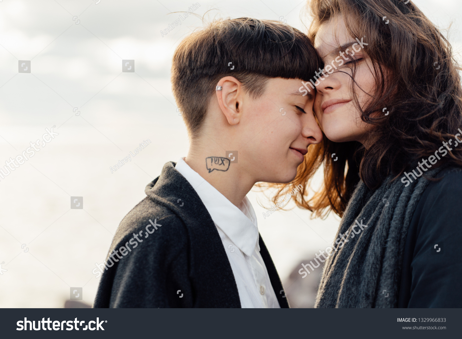Lesbian couple real 