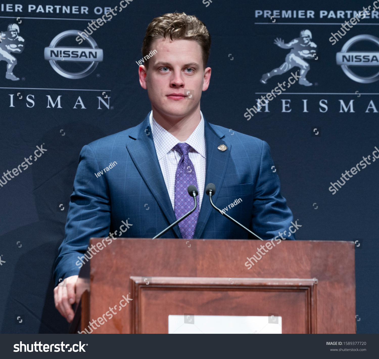 joe burrow rushing stats 2020