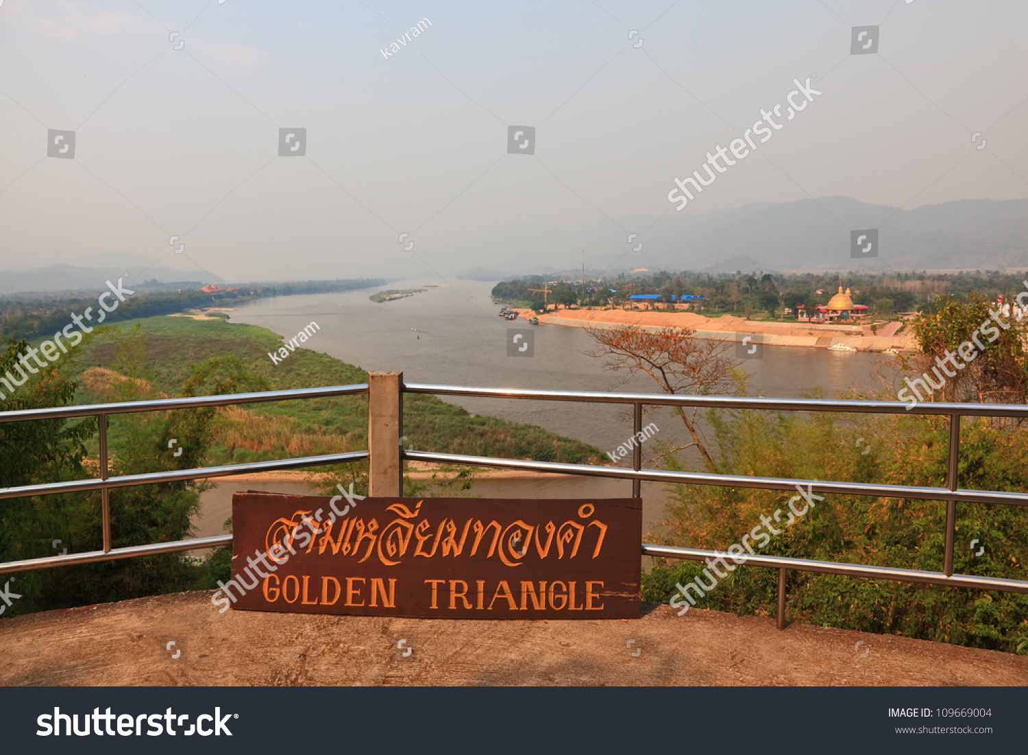 著名的金三角。湄公河,接壤的三个国家--泰国、
