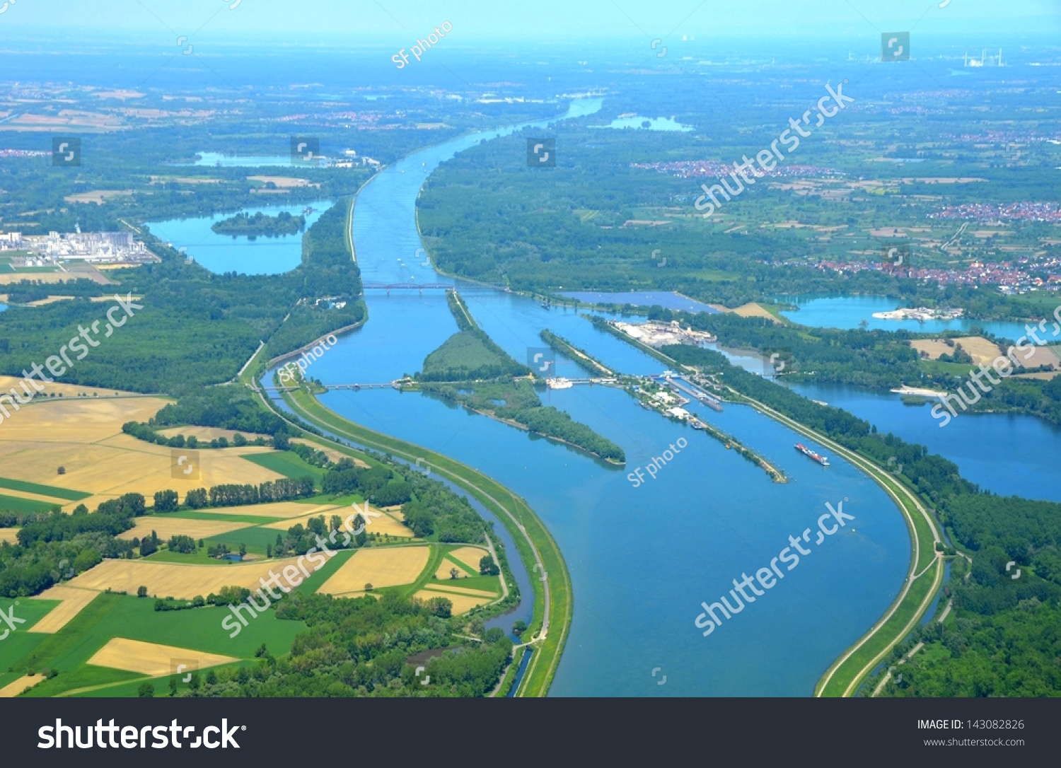 莱茵河的俯瞰法国和德国之间的自然边界,Iffezh