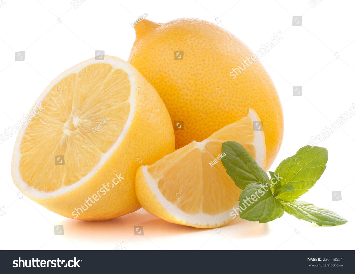 柠檬或圆佛手柑柑橘类水果孤立在白色背景断路
