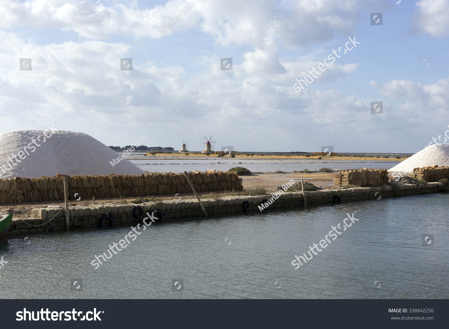 盐矿在特拉帕尼,意大利南部的西西里岛-工业-海
