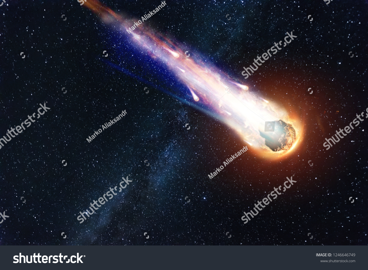 Meteorites: Afbeeldingen, Stockfoto‘s En Vectoren | Shutterstock