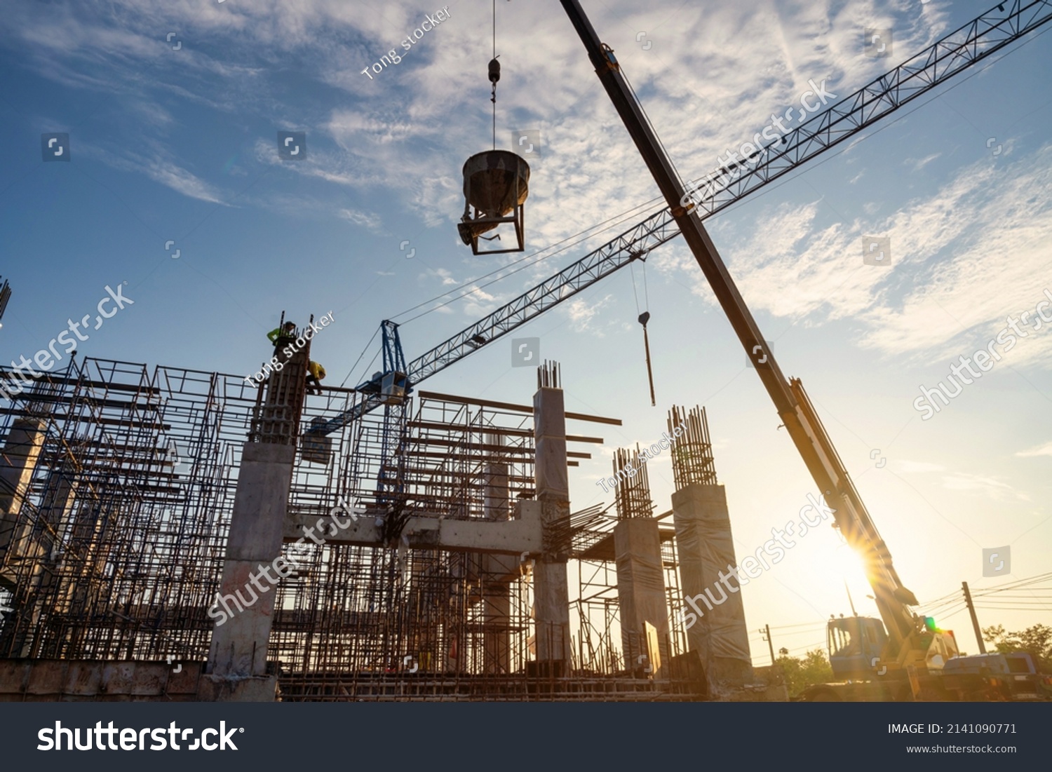 Construction Worker Control Pouring Concrete Pump Stock Photo ...