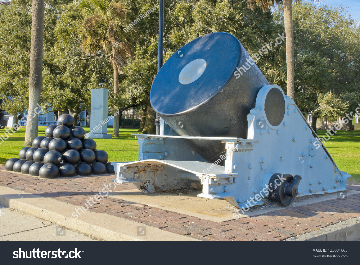 13 Inch Civil War Mortar On Stock Photo Edit Now 125081663