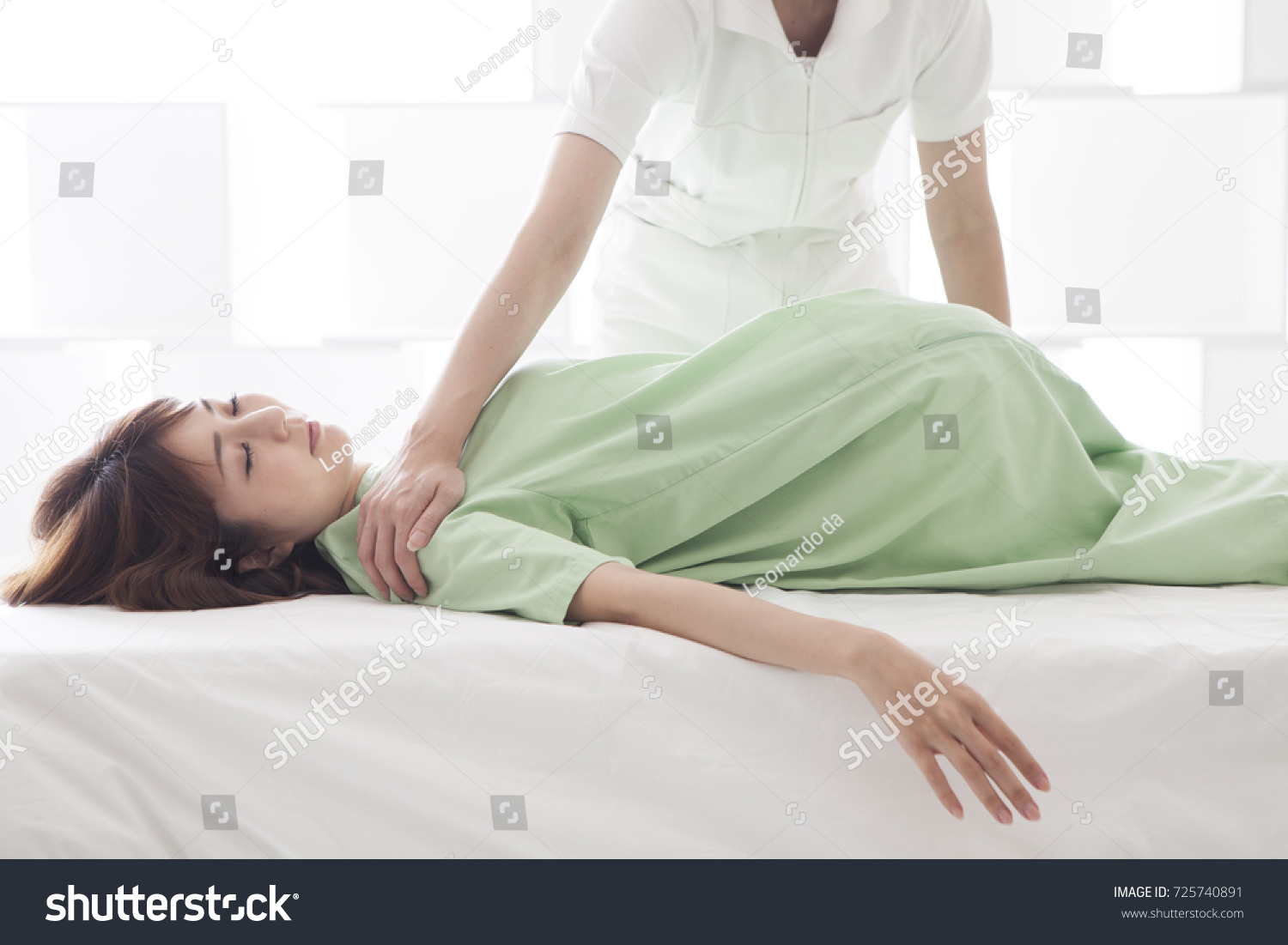 Lady Lying On Bed Receiving Massage Stock Photo 725740891 | Shutterstock