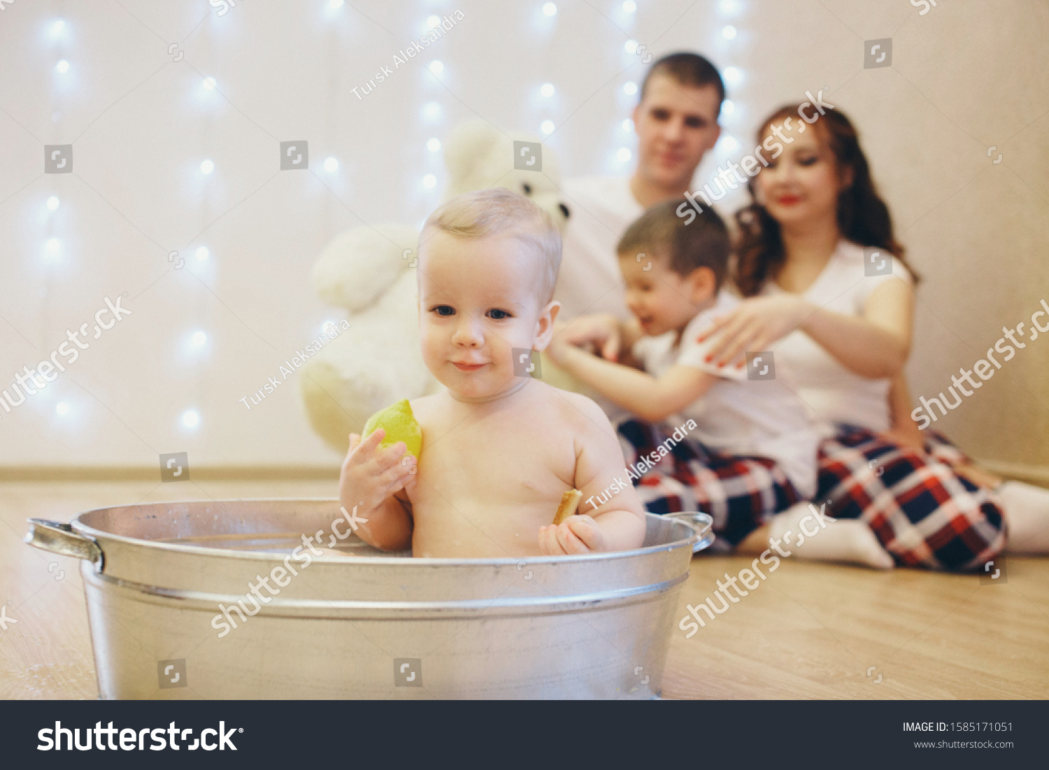 Featured image of post Agefotostock Washing Female Child Child Bath In River Dreamstime is the world s largest stock photography community