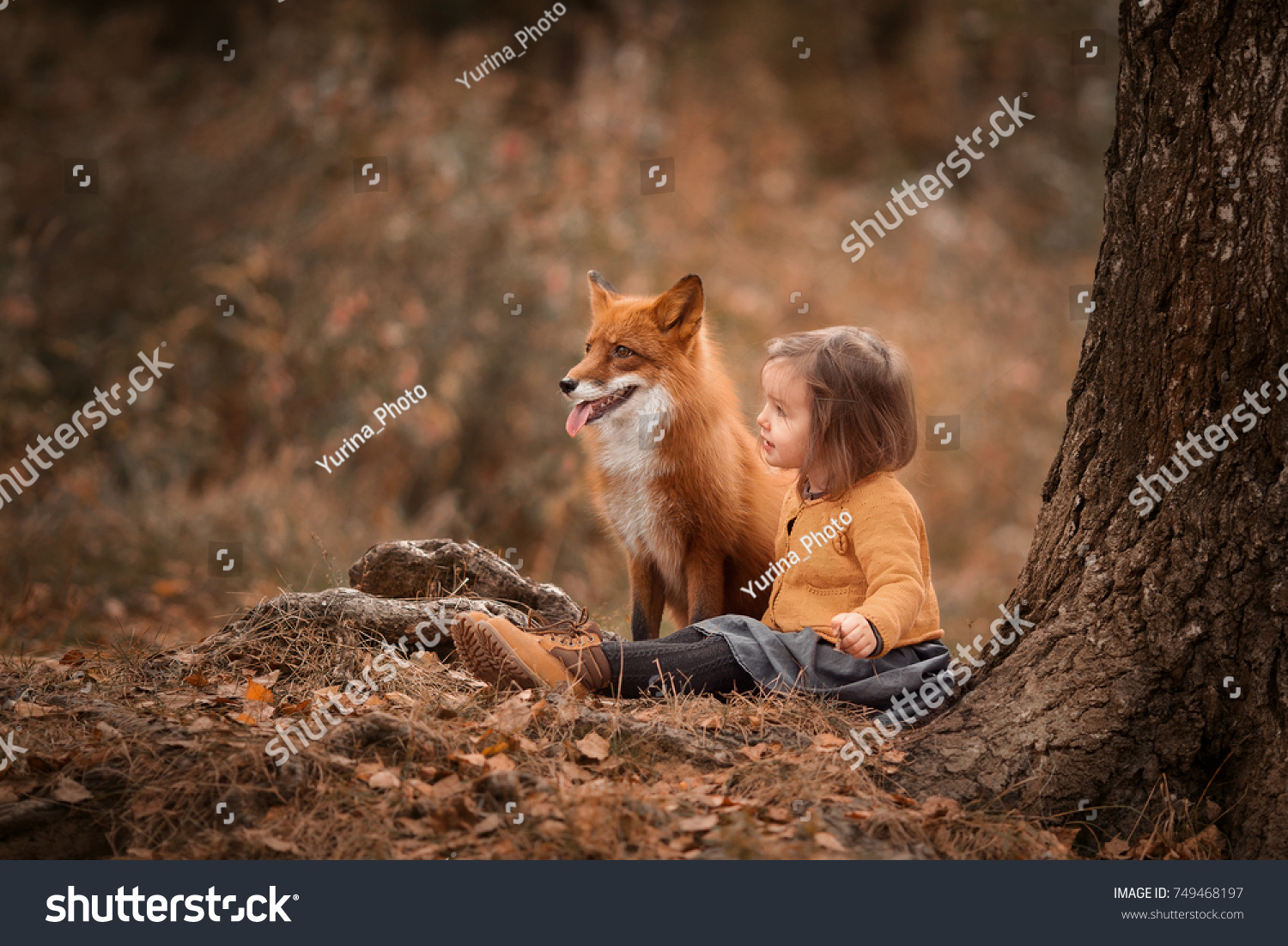 Little Girl Fox Autumn Forest Stock Photo 749468197 | Shutterstock