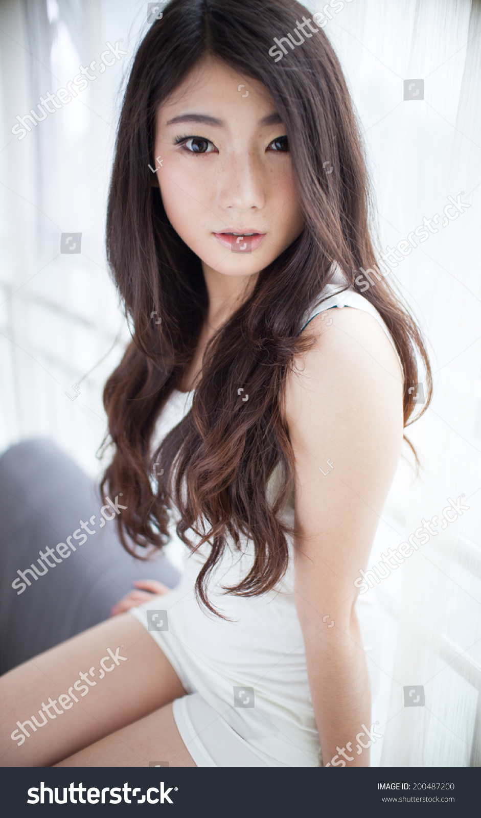 Long Hair Chinese Girl Stock Photo 200487200 Shutter