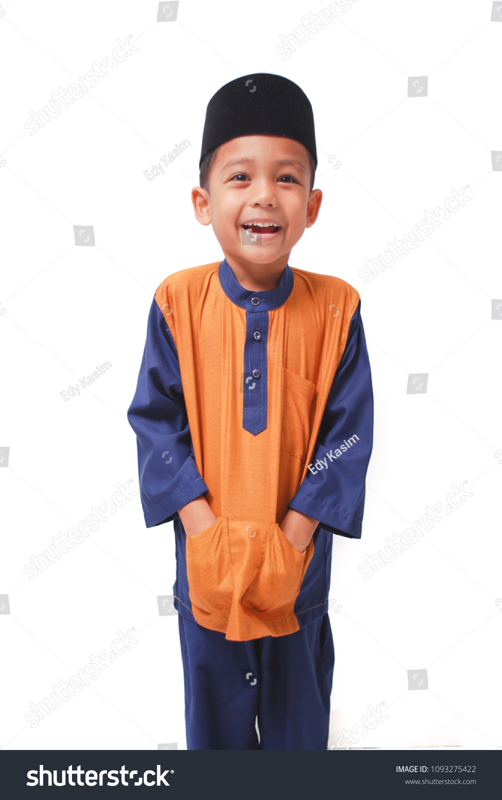 Malay Kids Wearing Custom Baju Melayu Stock Photo Edit Now 1093275422