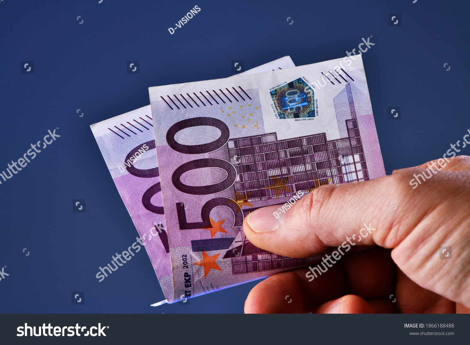 7 thousand dollars in euro