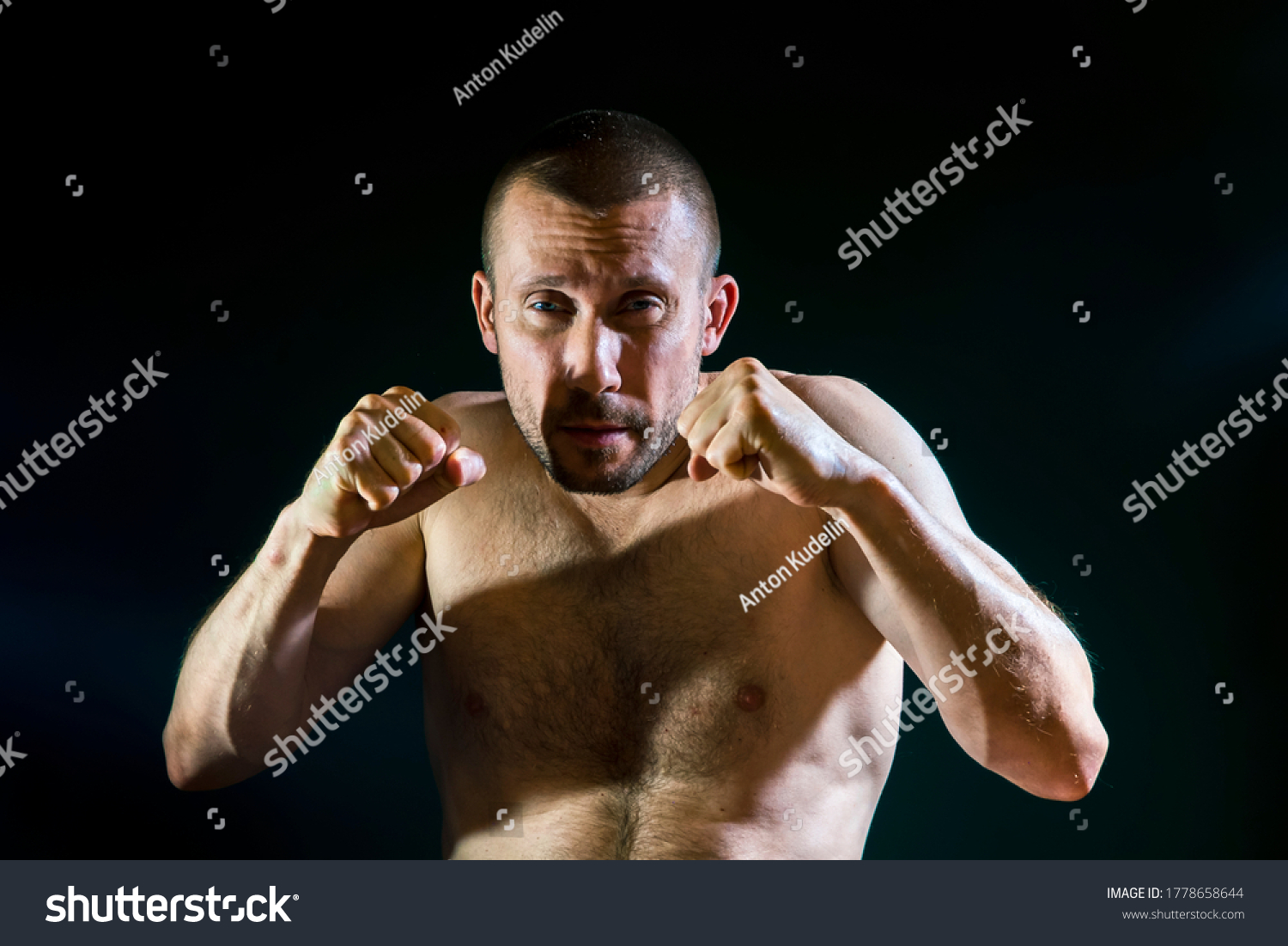 Man Fighting Stance Naked Torso Box Foto Stok Shutterstock