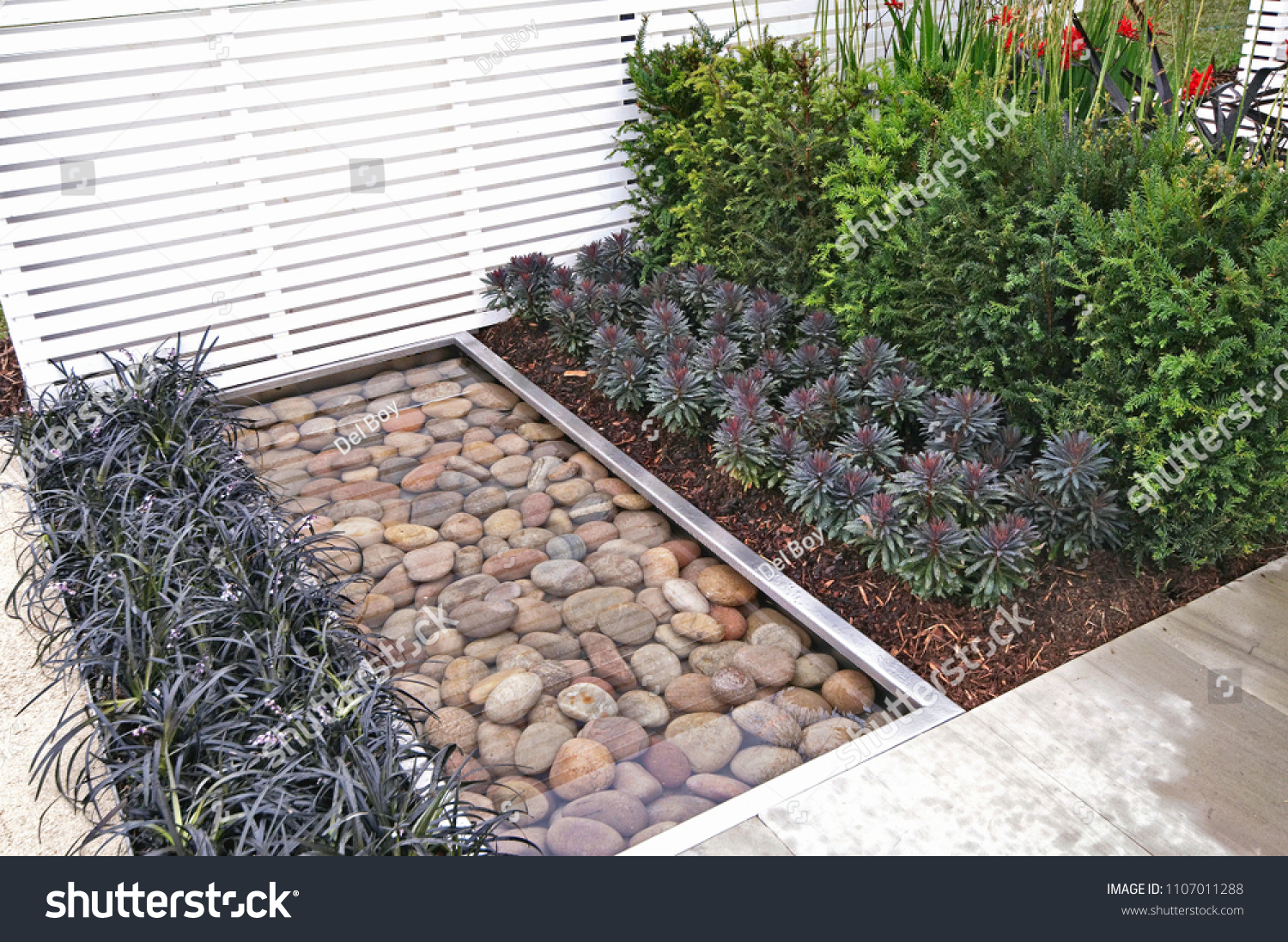 Modern Water Feature Contemporary Garden Design Stock Photo Edit Now 1107011288