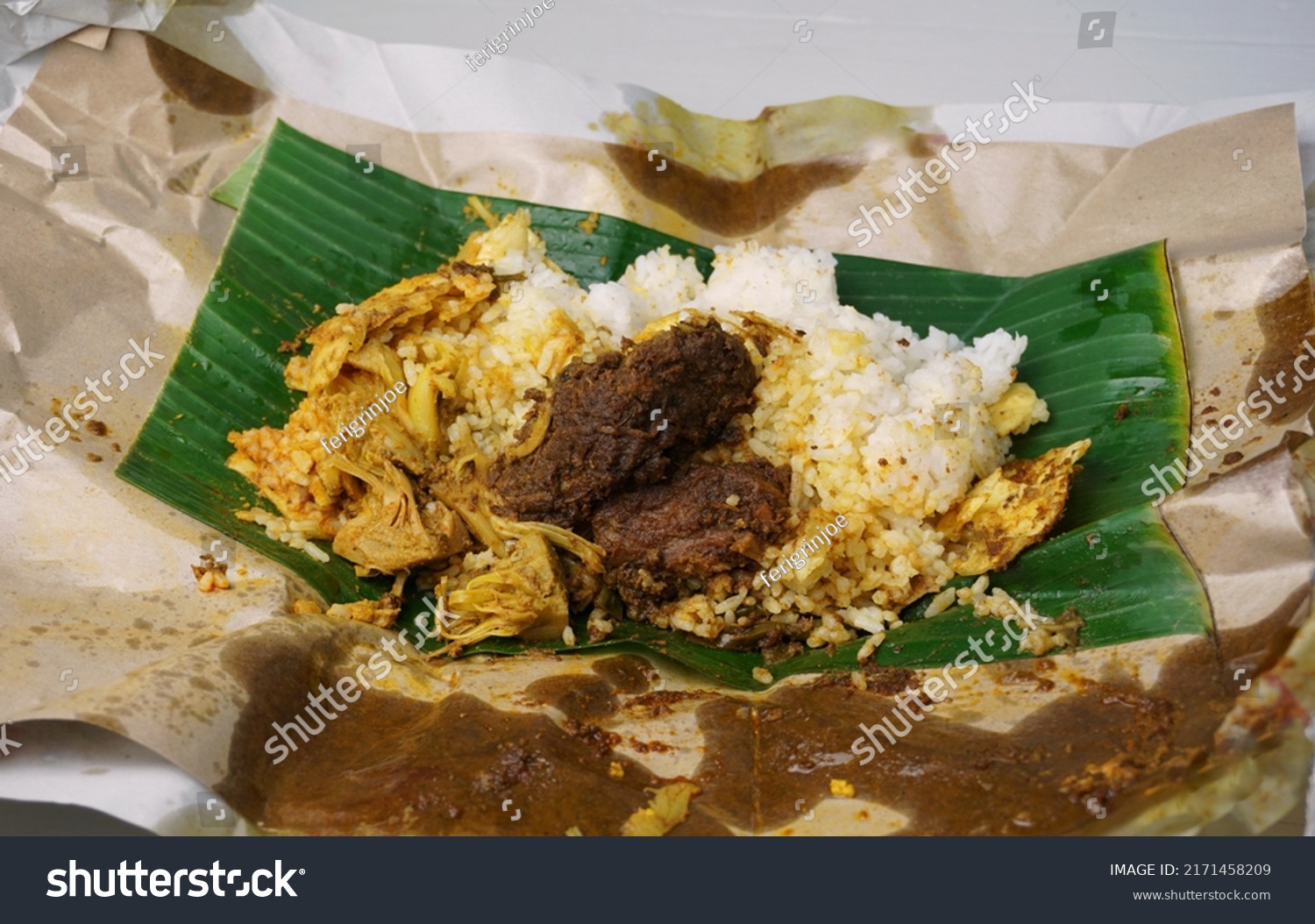 Pack Nasi Padang Jackfruit Vegetable Rendang Stock Photo 2171458209 ...