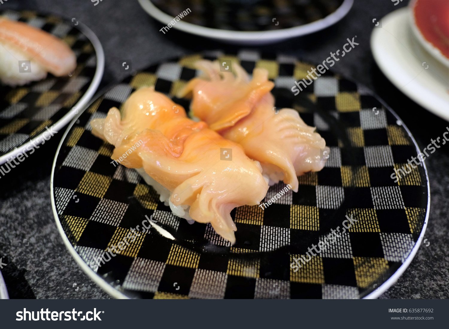 giant clam sashimi