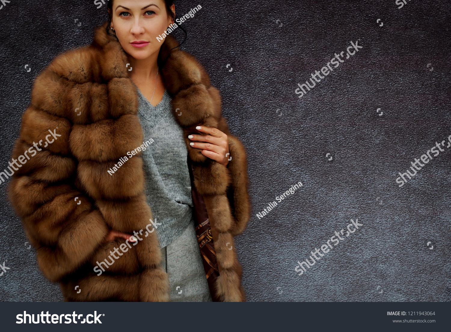 brown fur coat outfits