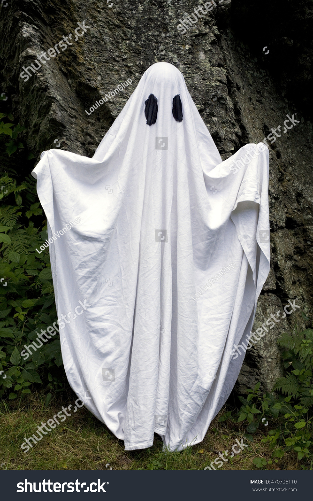 43 Ghostly figure cave Stock Photos, Images & Photography | Shutterstock