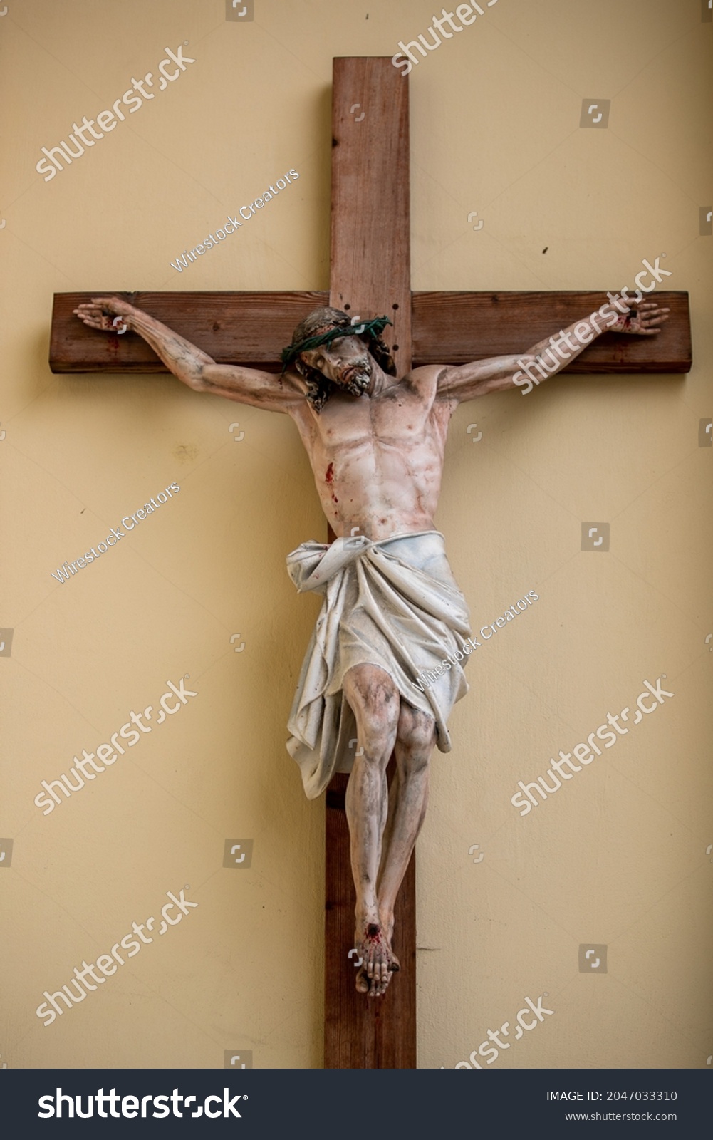 Statue Crucifixion Christ Stock Photo 2047033310 | Shutterstock