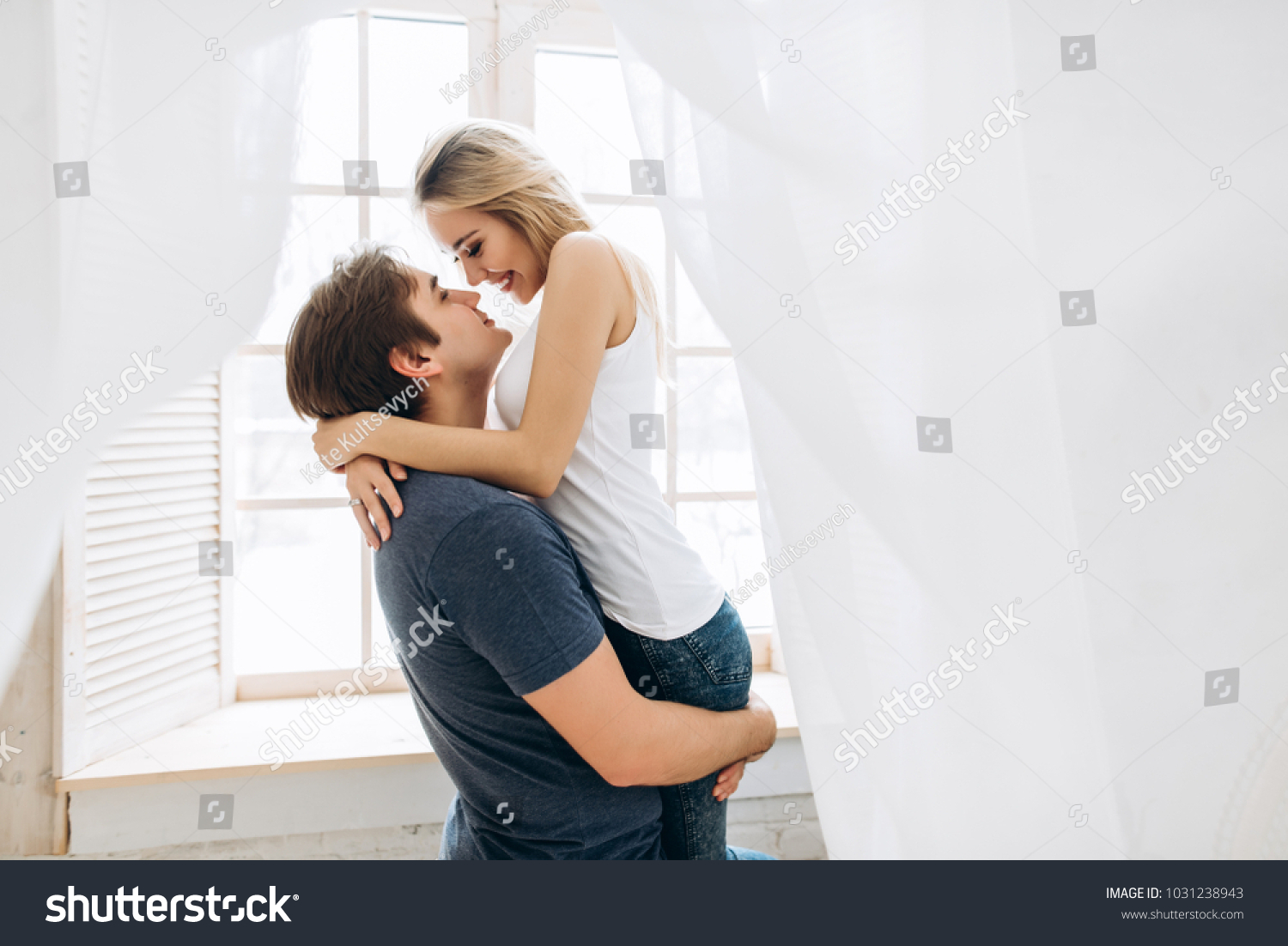 Sweet couple has fun XXX pic Sweet couple has fun
