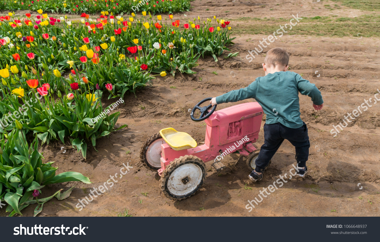 little toy tractors