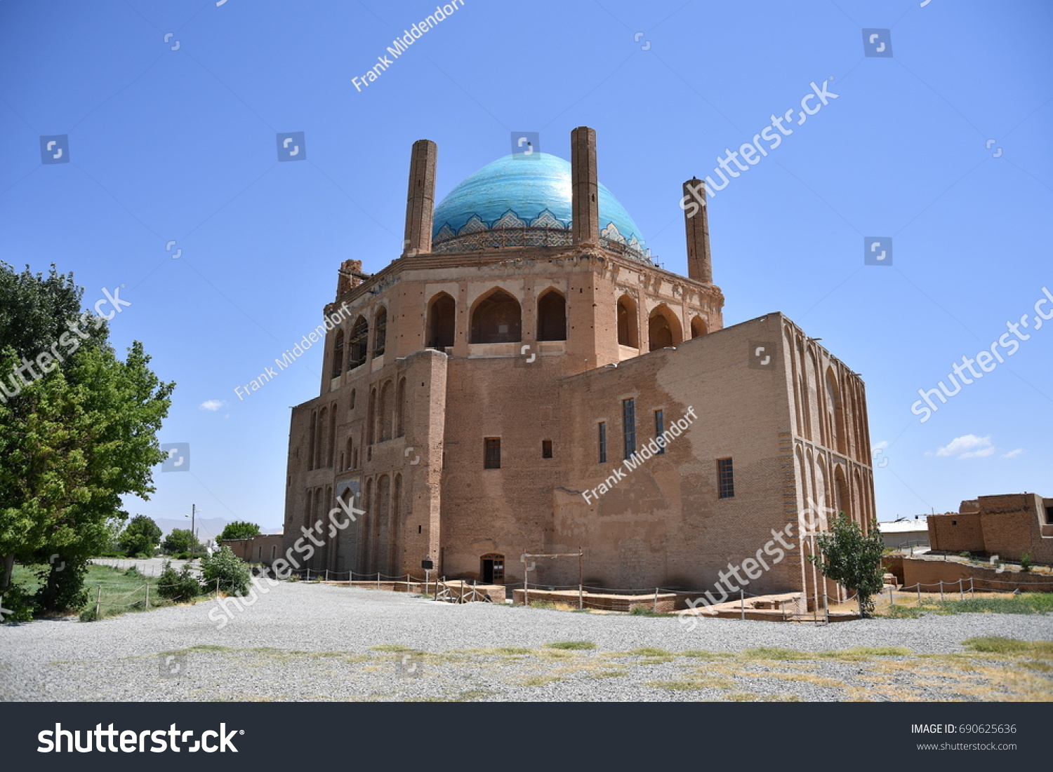 Saqqez Images, Stock Photos & Vectors | Shutterstock