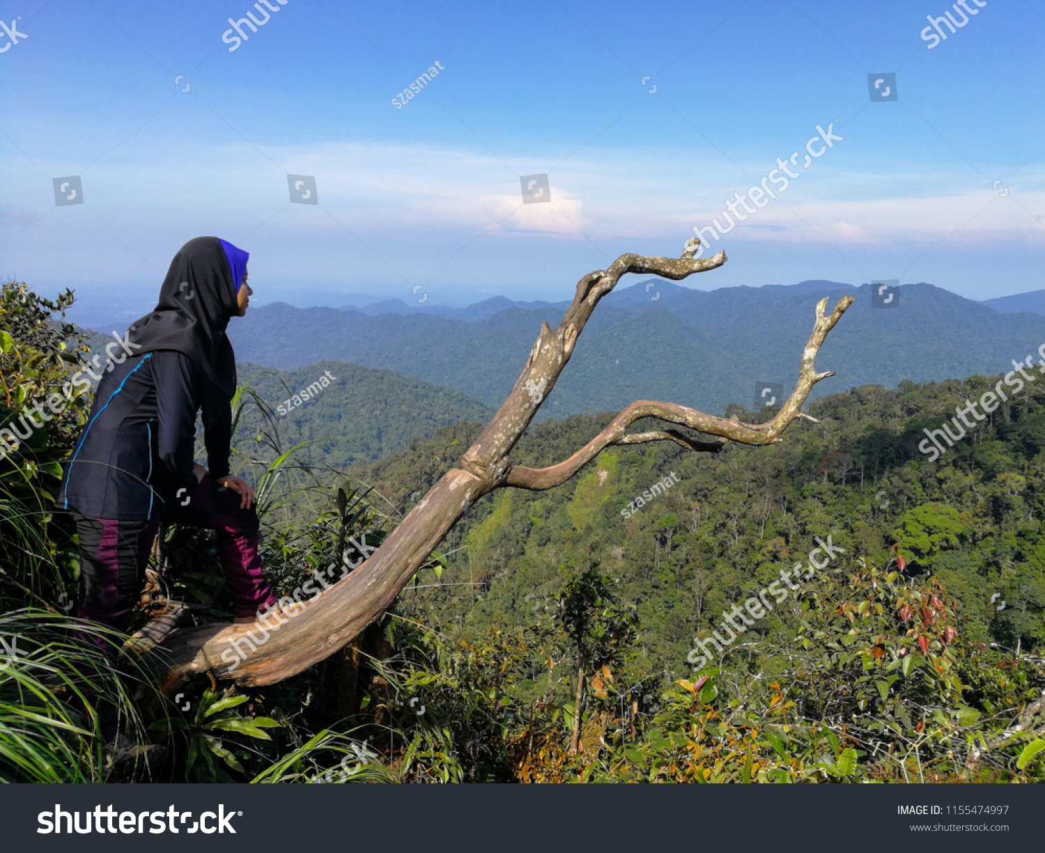 Woman Going Hiking Pahang Malaysia April Stock Photo Edit Now 1155474997