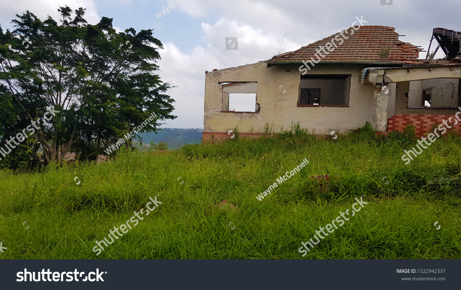 abandoned vandalized house stella rd malvern stock photo edit now 1522942337