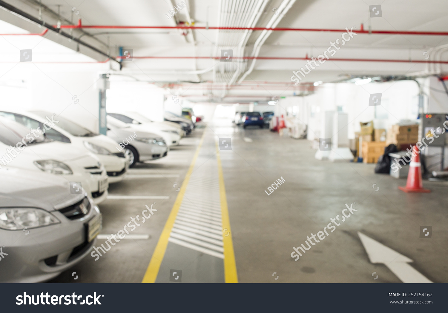 4,515 Supermarket car park Images, Stock Photos & Vectors | Shutterstock