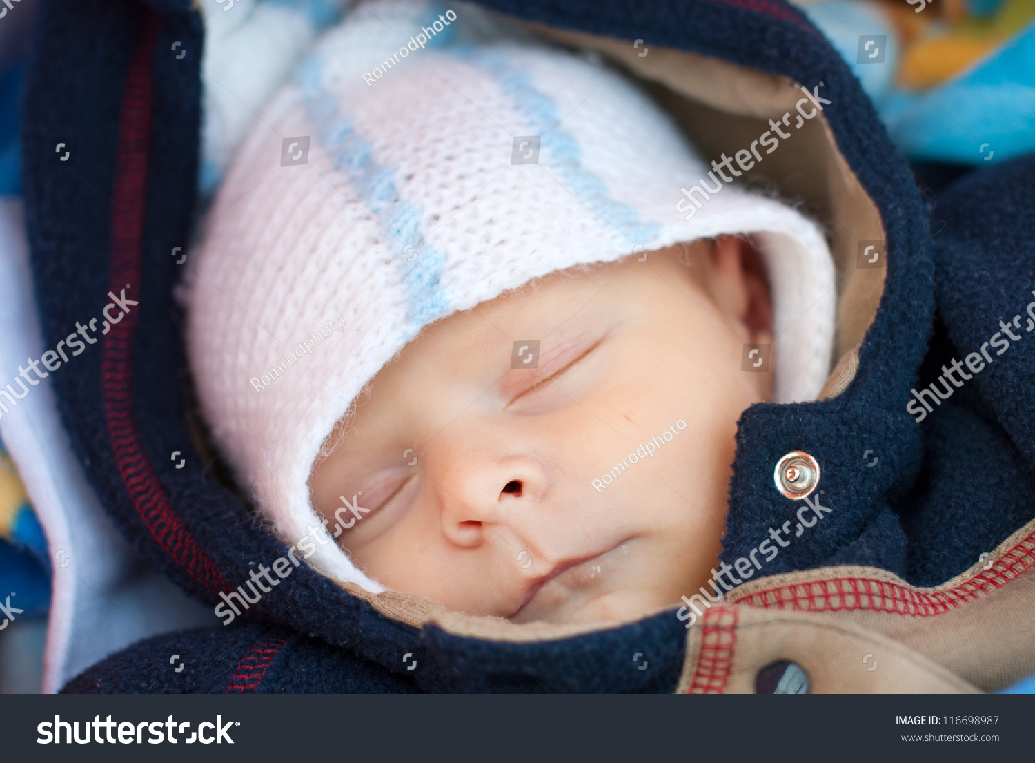 newborn sleeping clothes in winter