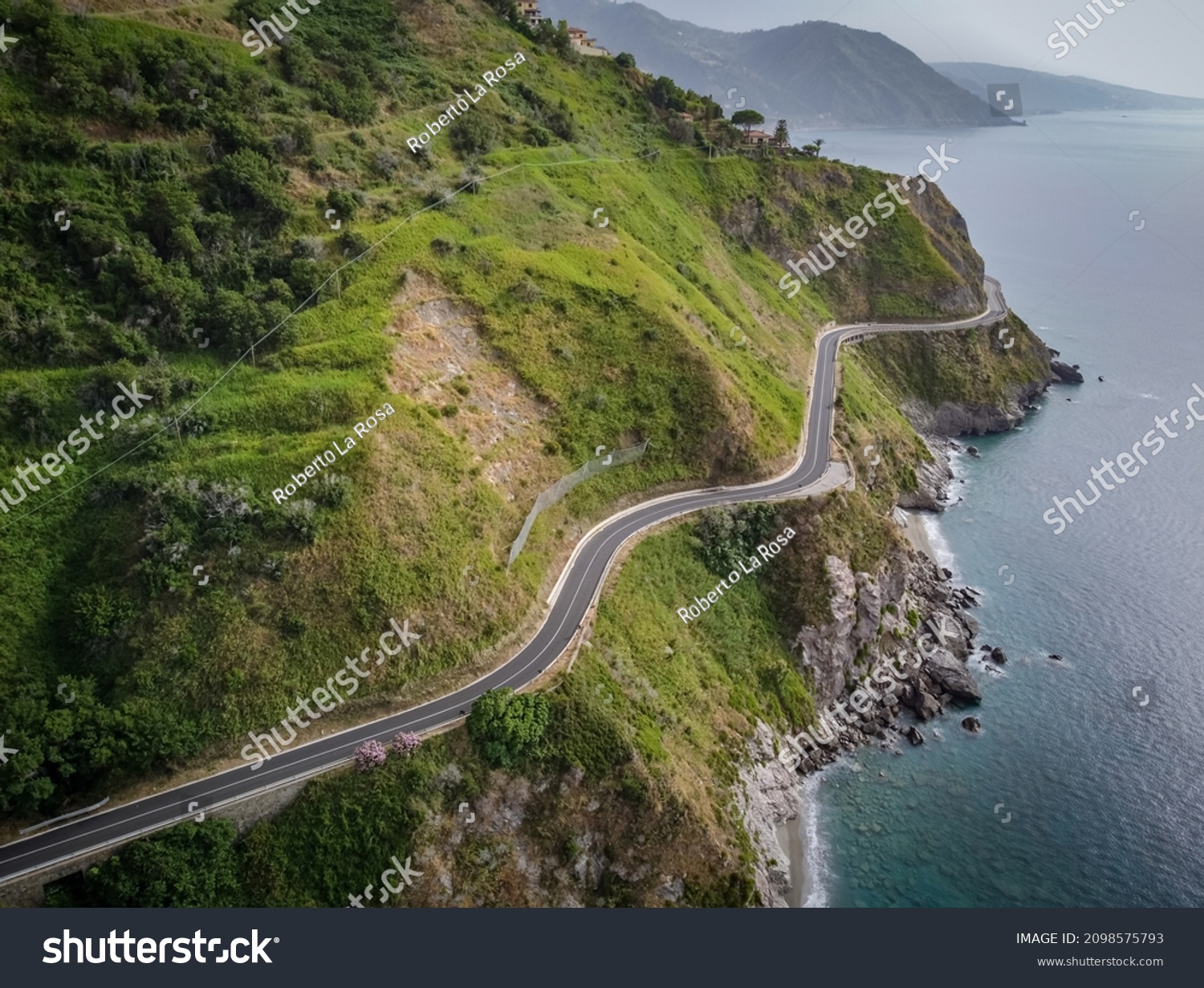 955 Driving cliff edge Images, Stock Photos & Vectors | Shutterstock