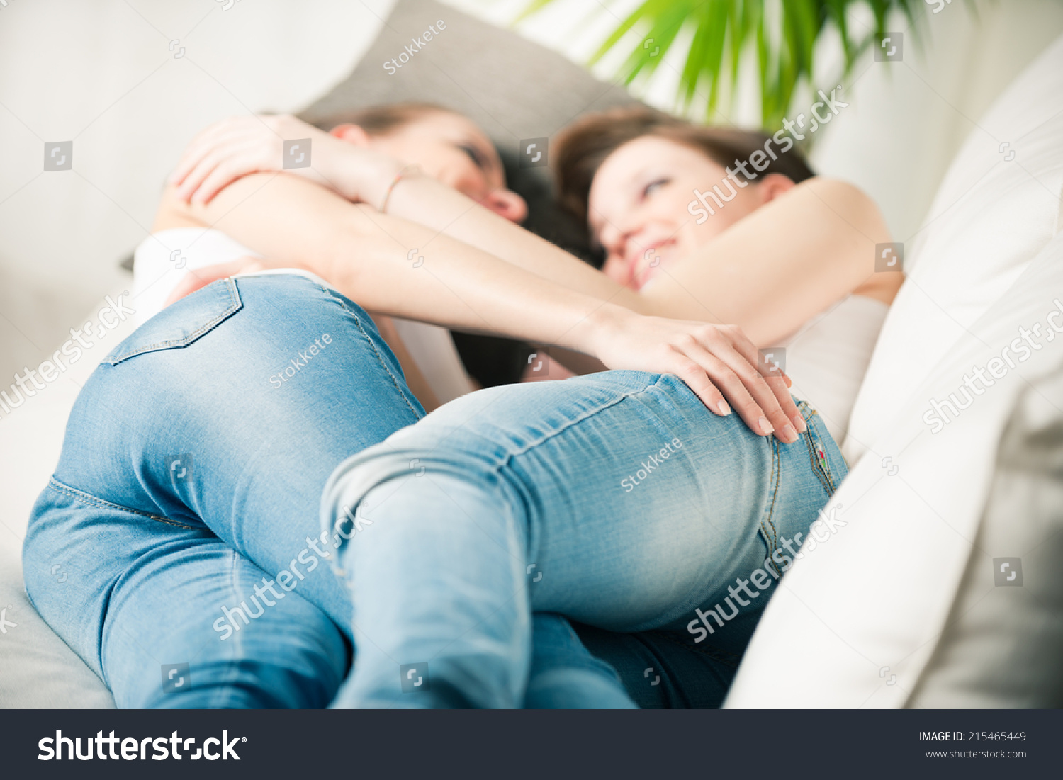 naked girls american wet big bellies