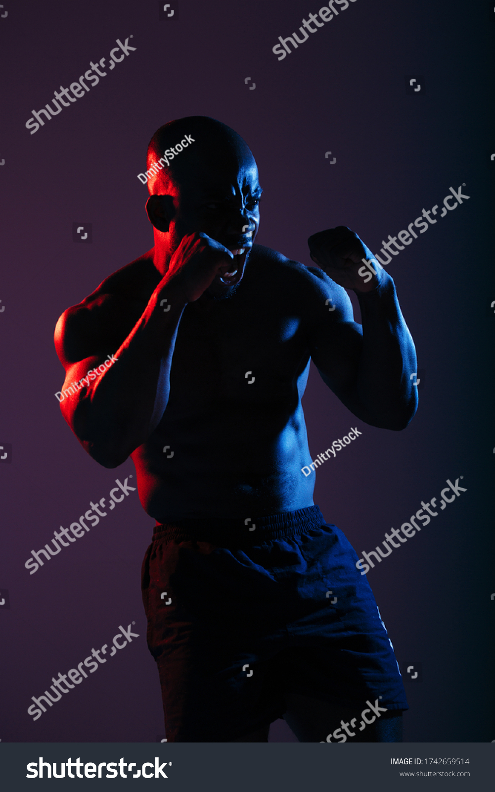 Boxer Afroamericano De Perfil Con Cajas Foto De Stock Editar Ahora