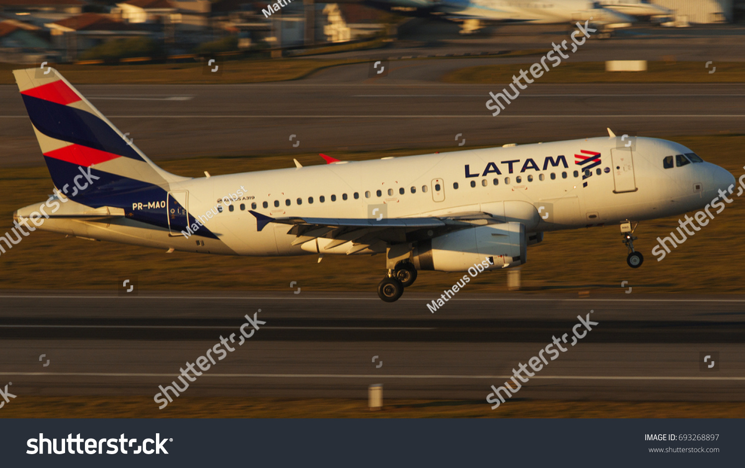 Airbus A319 Latam Airlines Congonhas Airport Stock Photo Edit Now