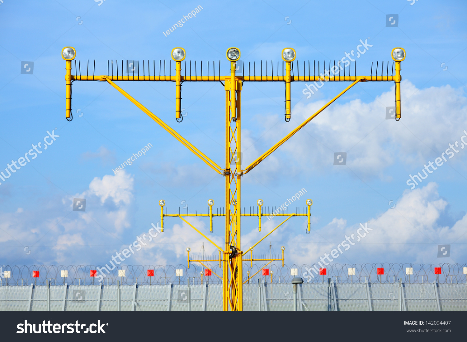 Airport Approach Landing Direction Light Stock Photo 142094407 ...