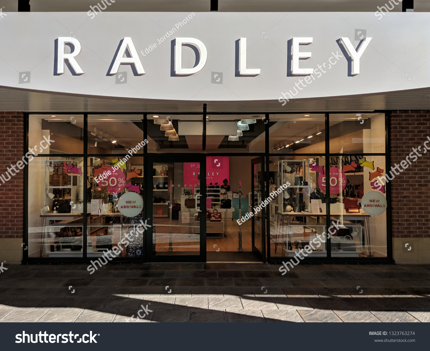 radley london outlet stores