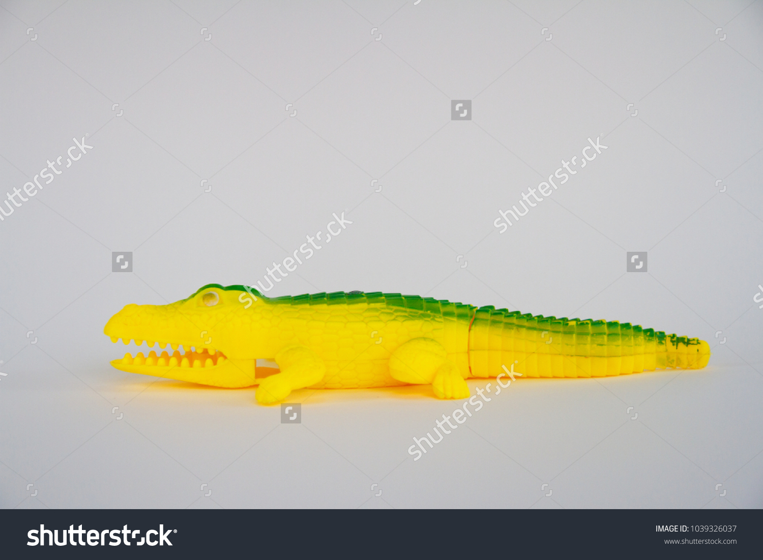 alligator gar toy