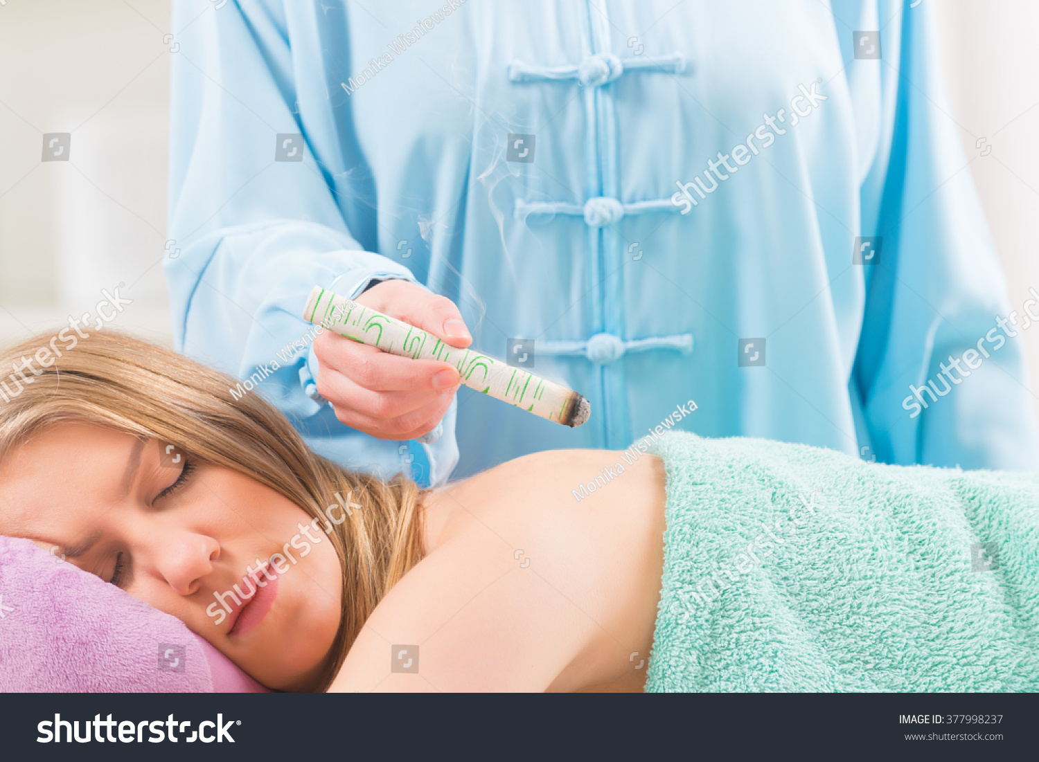  Light Blue Dual Curve Template Design Featuring Alternative Medicine Therapist