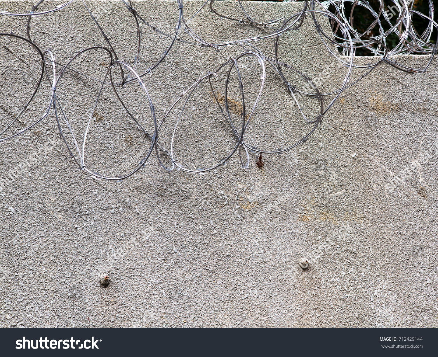 aluminum barbed wire