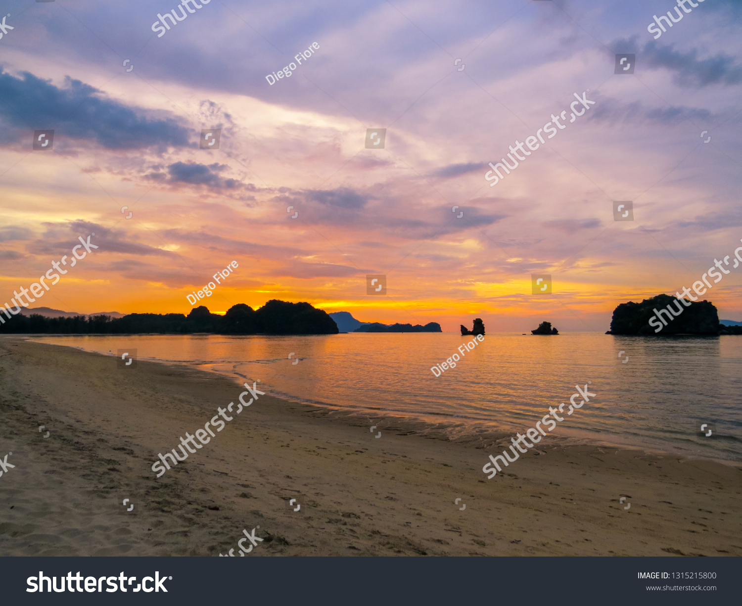 Amazing Sunset Tanjung Rhu Beach Langkawi Stock Photo Edit Now 1315215800