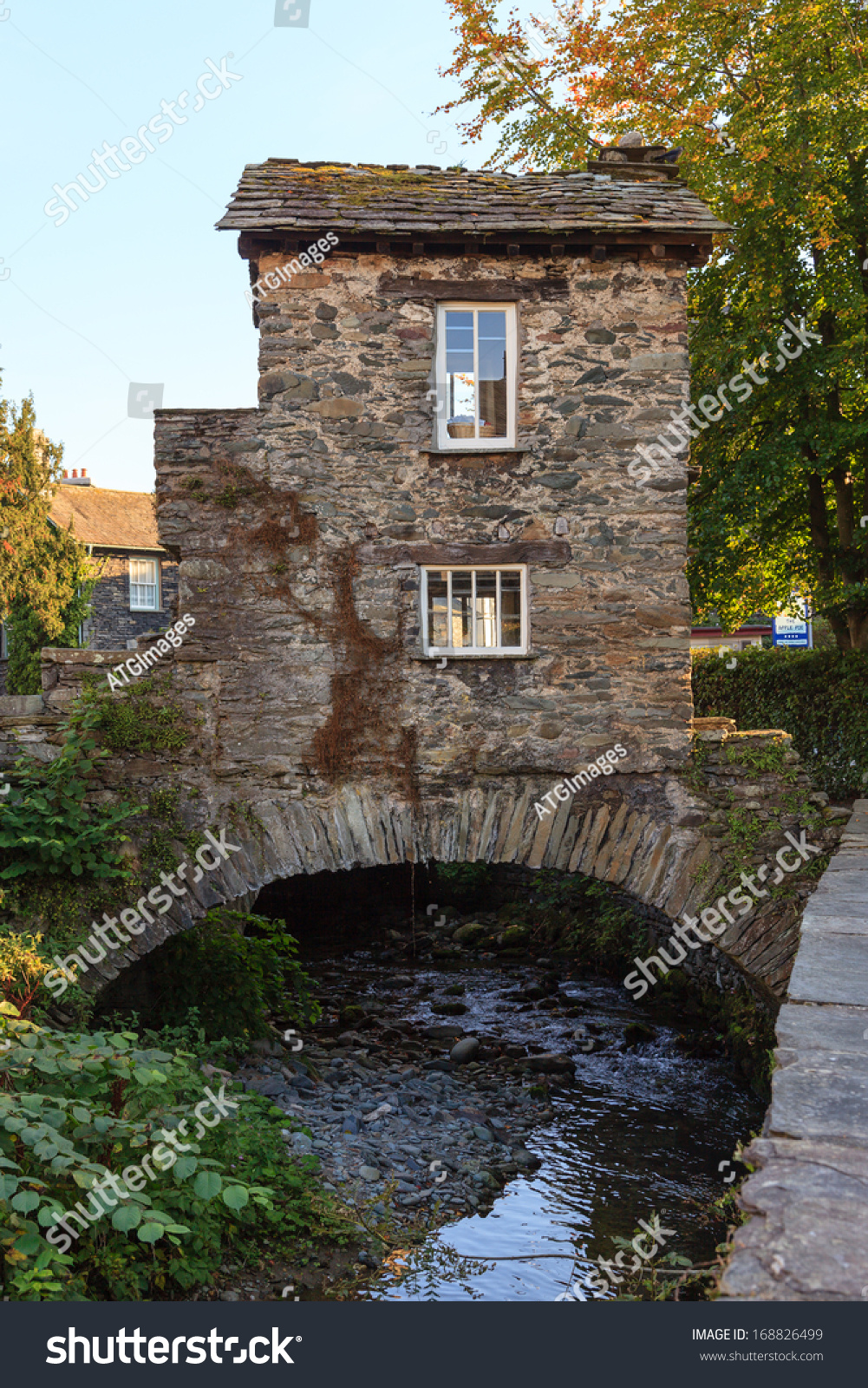 Ambleside England September 28 Bridge House Stock Photo Edit Now