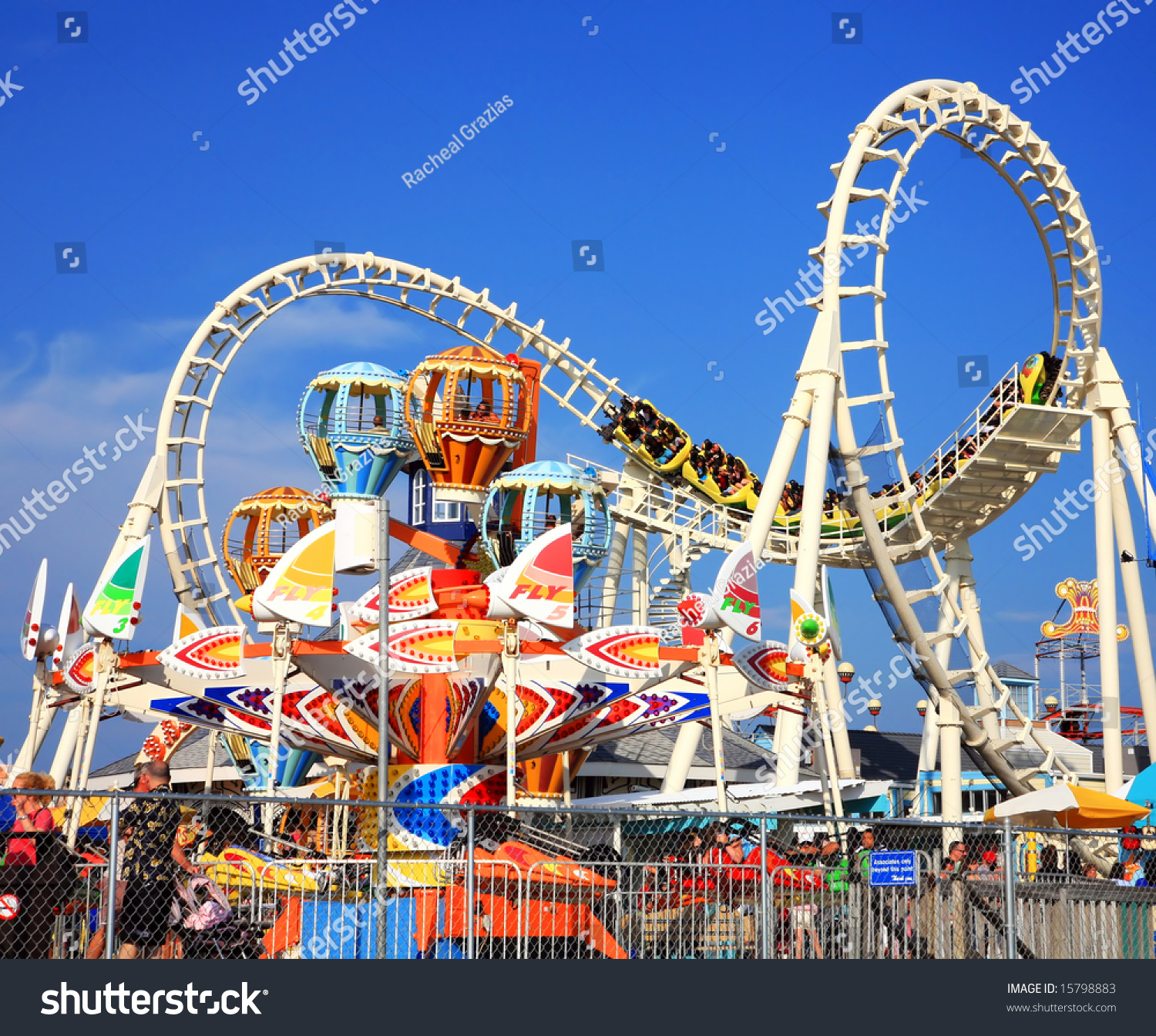 Amusement Park Rides Stock Photo 15798883 - Shutterstock