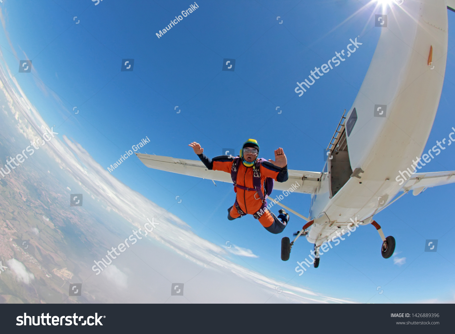 389 Skydiving scared Images, Stock Photos & Vectors | Shutterstock