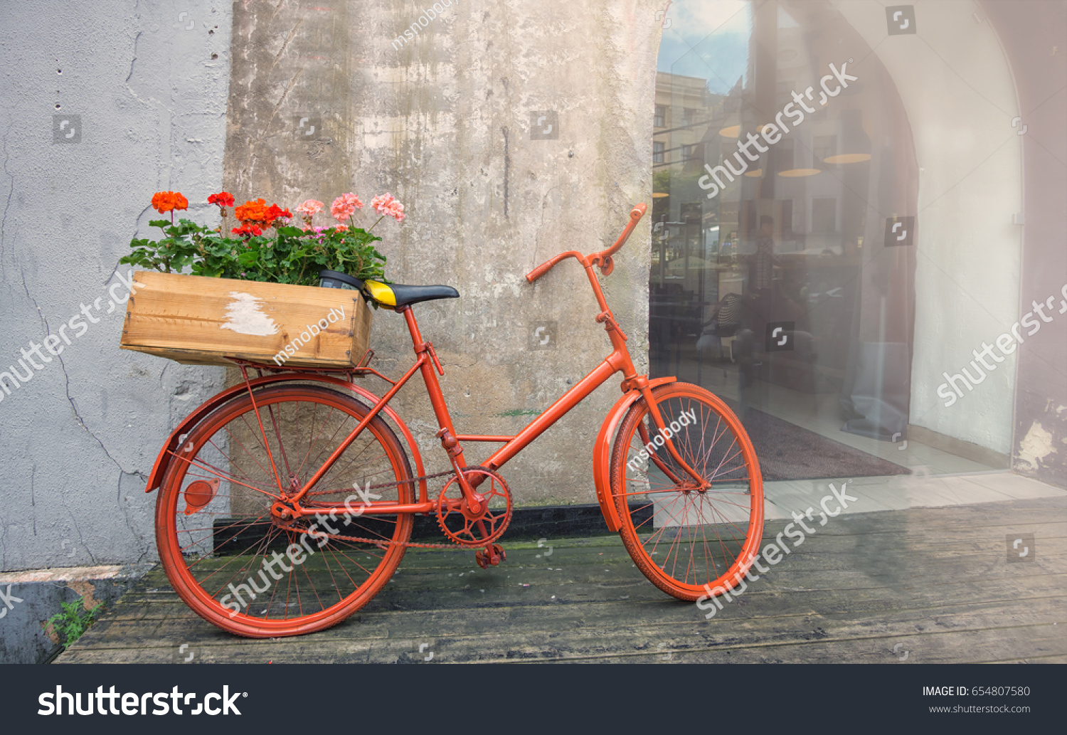 red bike box