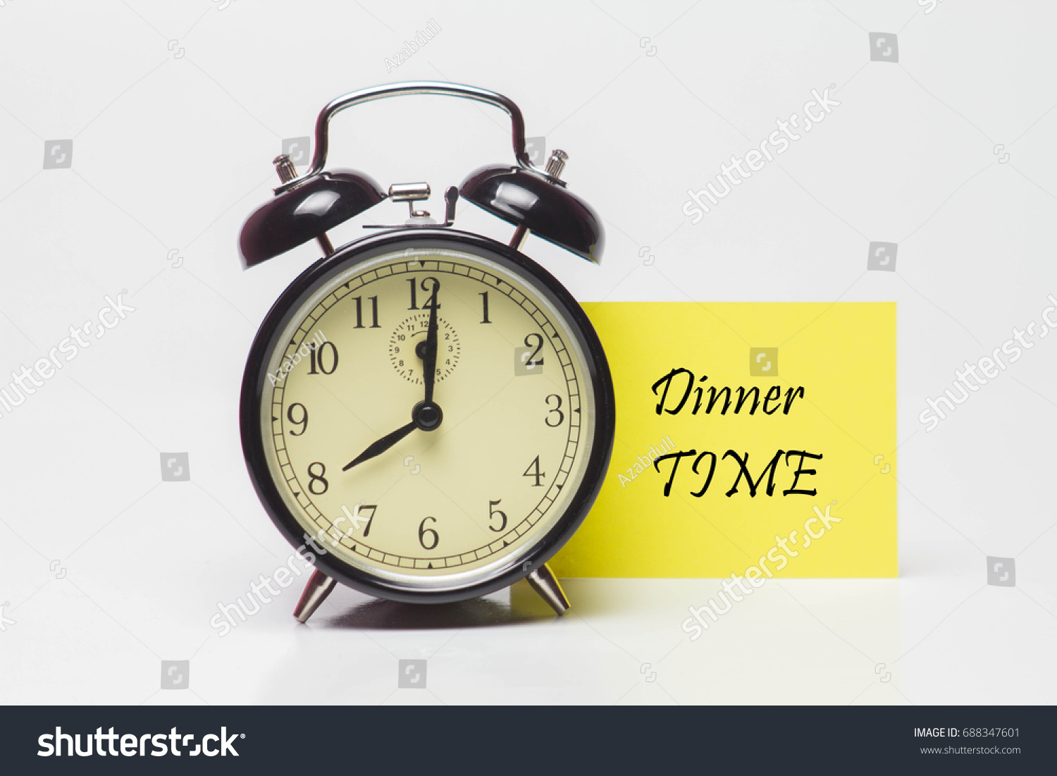 we usually have dinner at 8 o clock