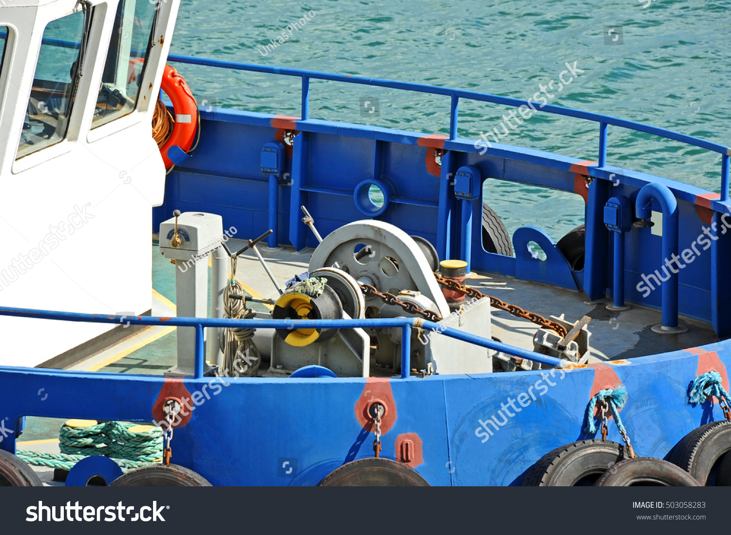 Anchor Windlass Mechanism Chain On Ship Stock Photo 503058283 ...