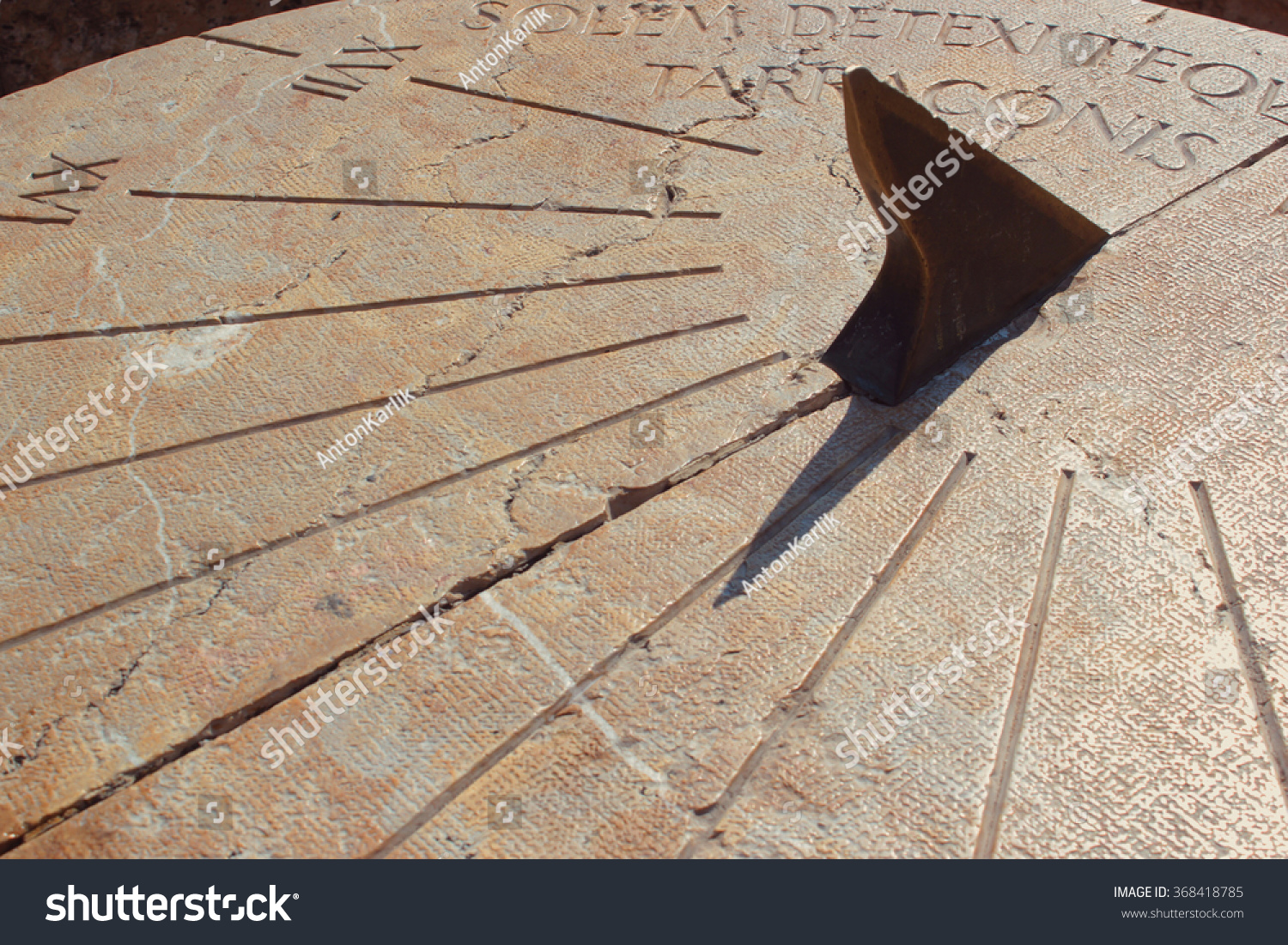 Ancient Old Sundial Sun Watches Foto ...