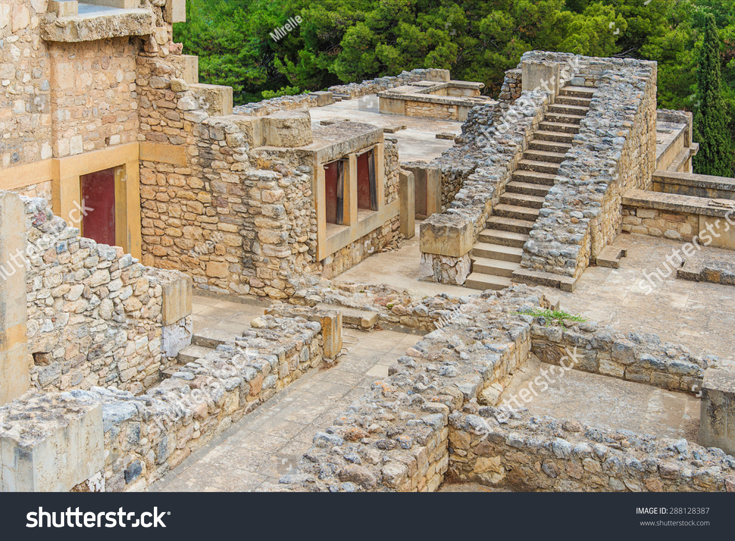 Ancient Ruins Of Knossos Palace, Largest Bronze Age Archaeological Site ...