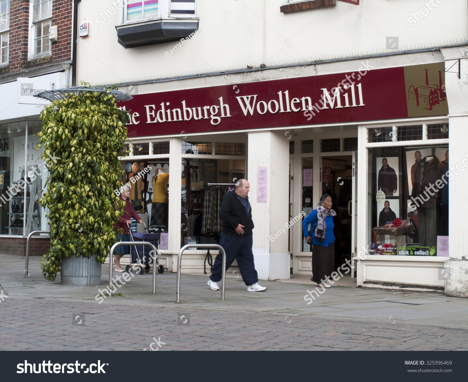 Andover High Street Hampshire England October Stock Photo 325996469 ...