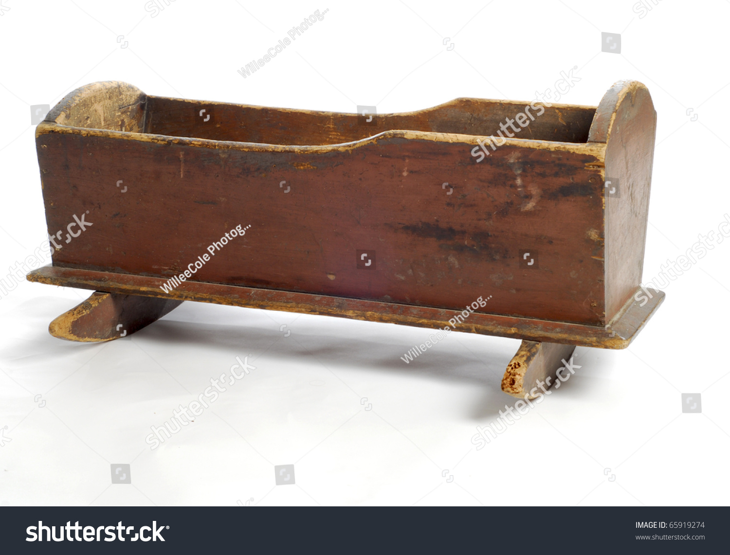 antique baby crib with wheels